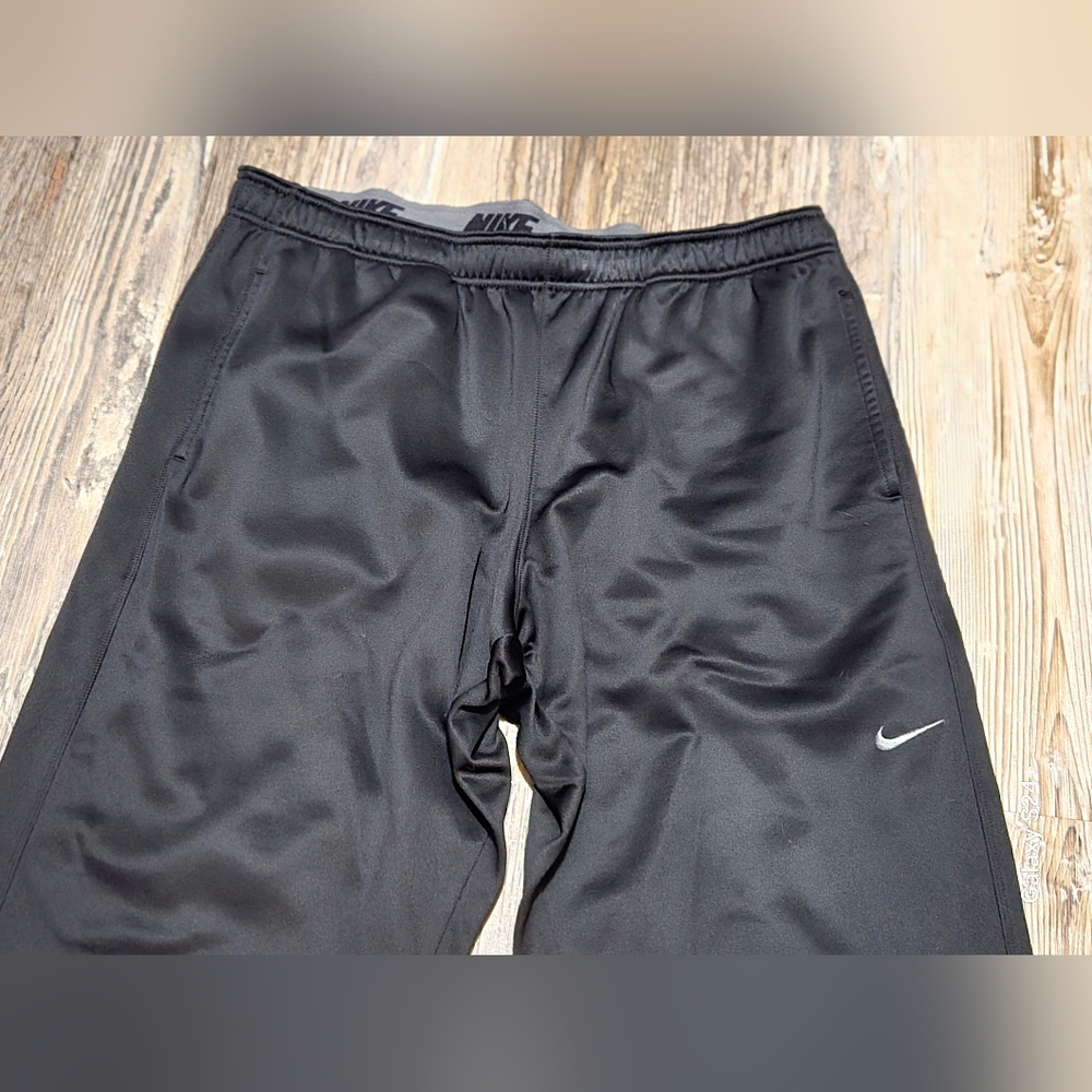 Nike Black Men’s Sweatpants Joggers - Picture 2 of 16